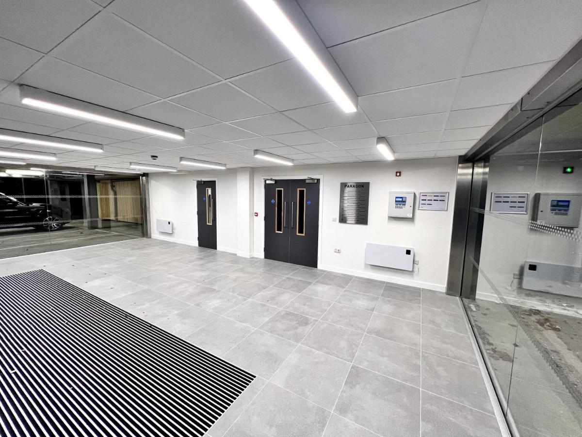 Affordable Apartments In Manchester City Centre Close To Trafford Exteriör bild