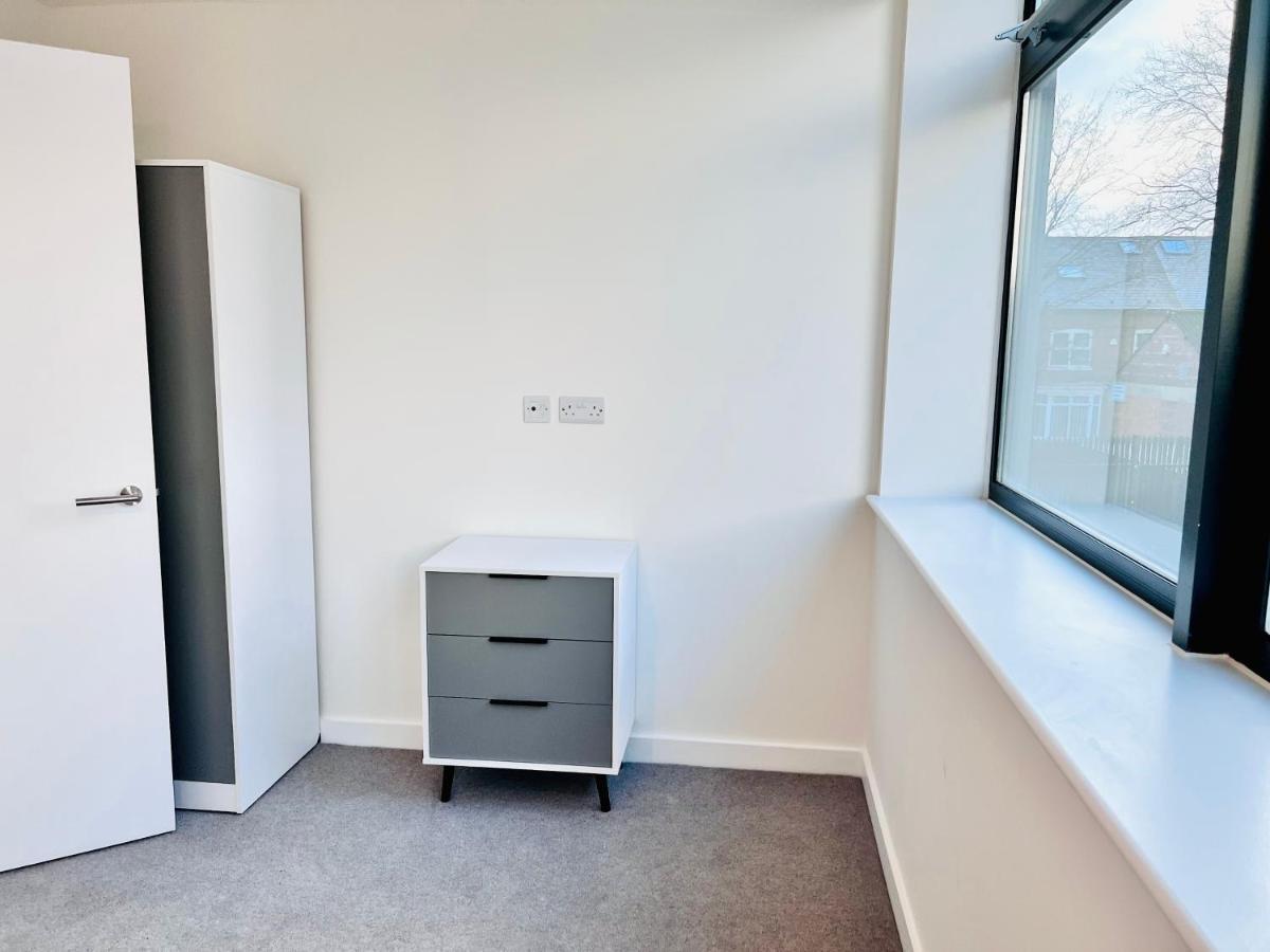 Affordable Apartments In Manchester City Centre Close To Trafford Exteriör bild