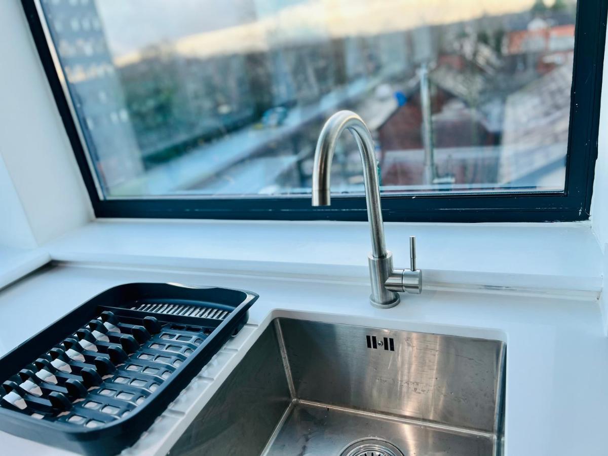 Affordable Apartments In Manchester City Centre Close To Trafford Exteriör bild